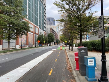 5th/6th Street Uptown CycleLink